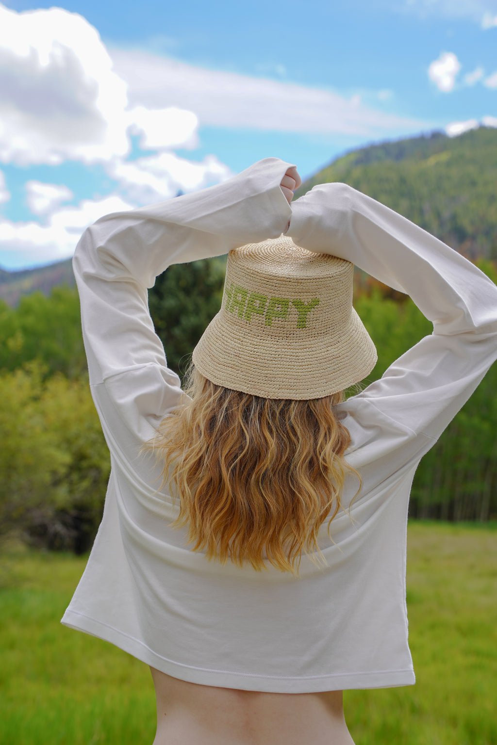 HAPPY HAT IN APPLE GROVE