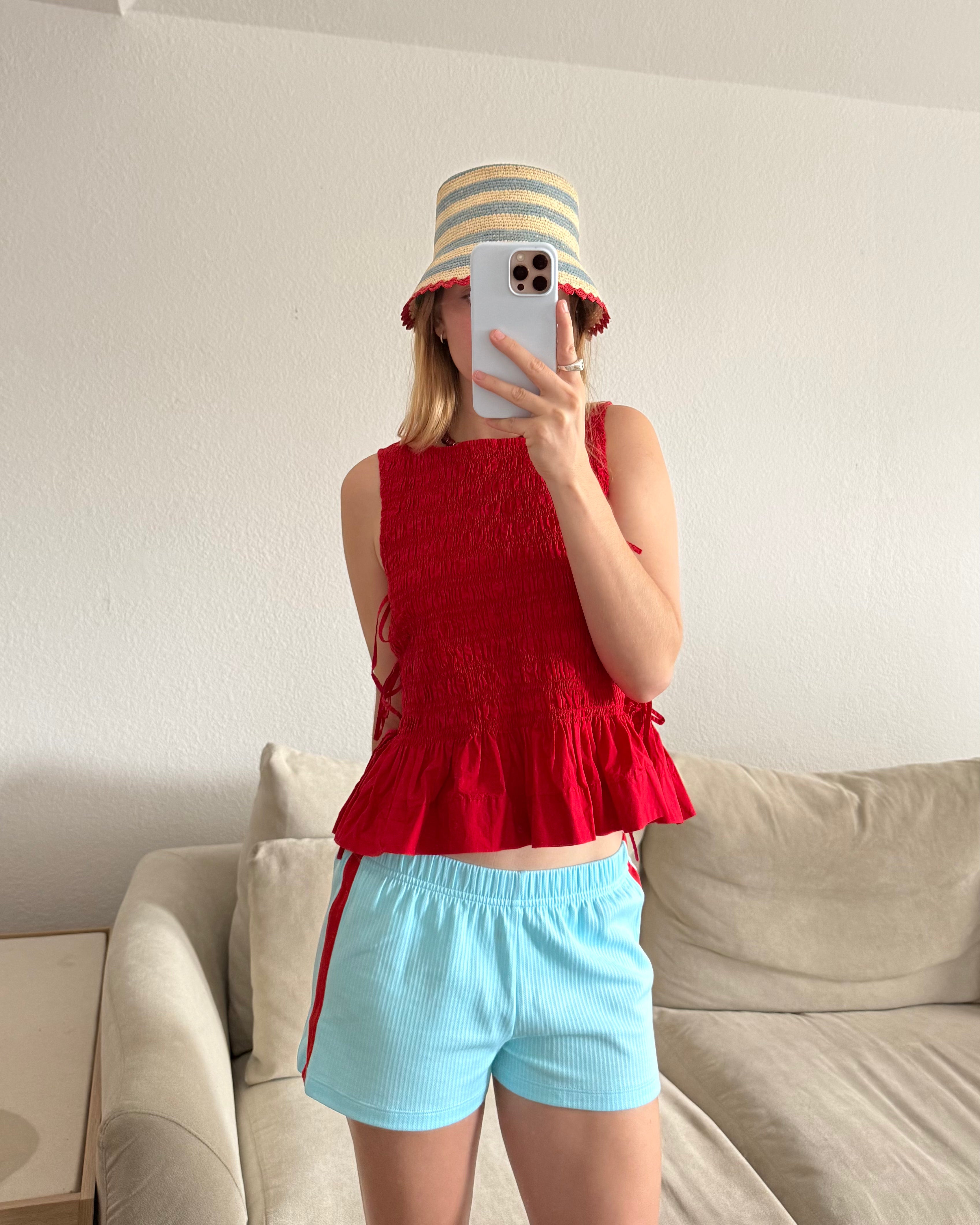 RED SPORTY STRIPE SHORTS