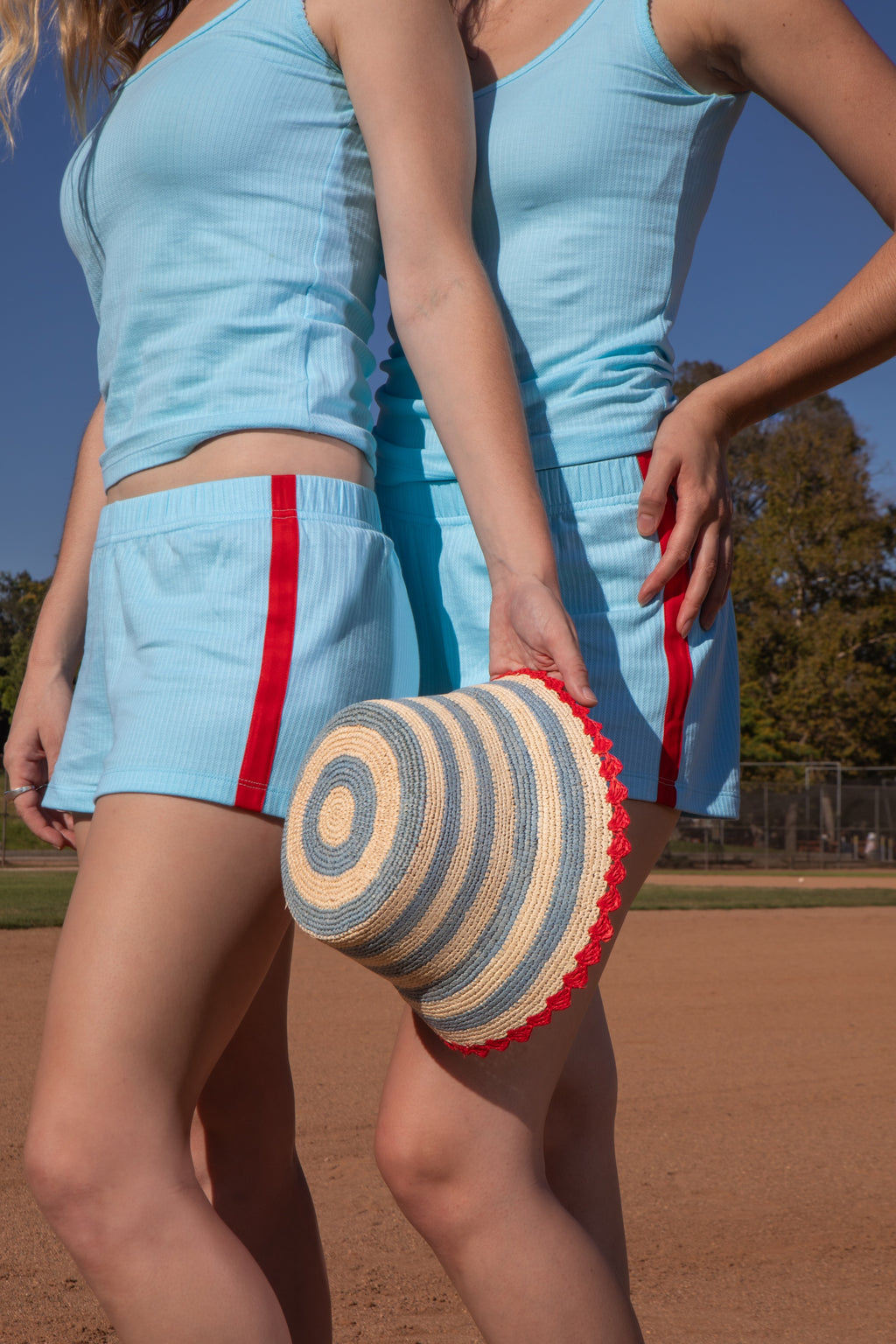 STRIPED SCALLOP HAT