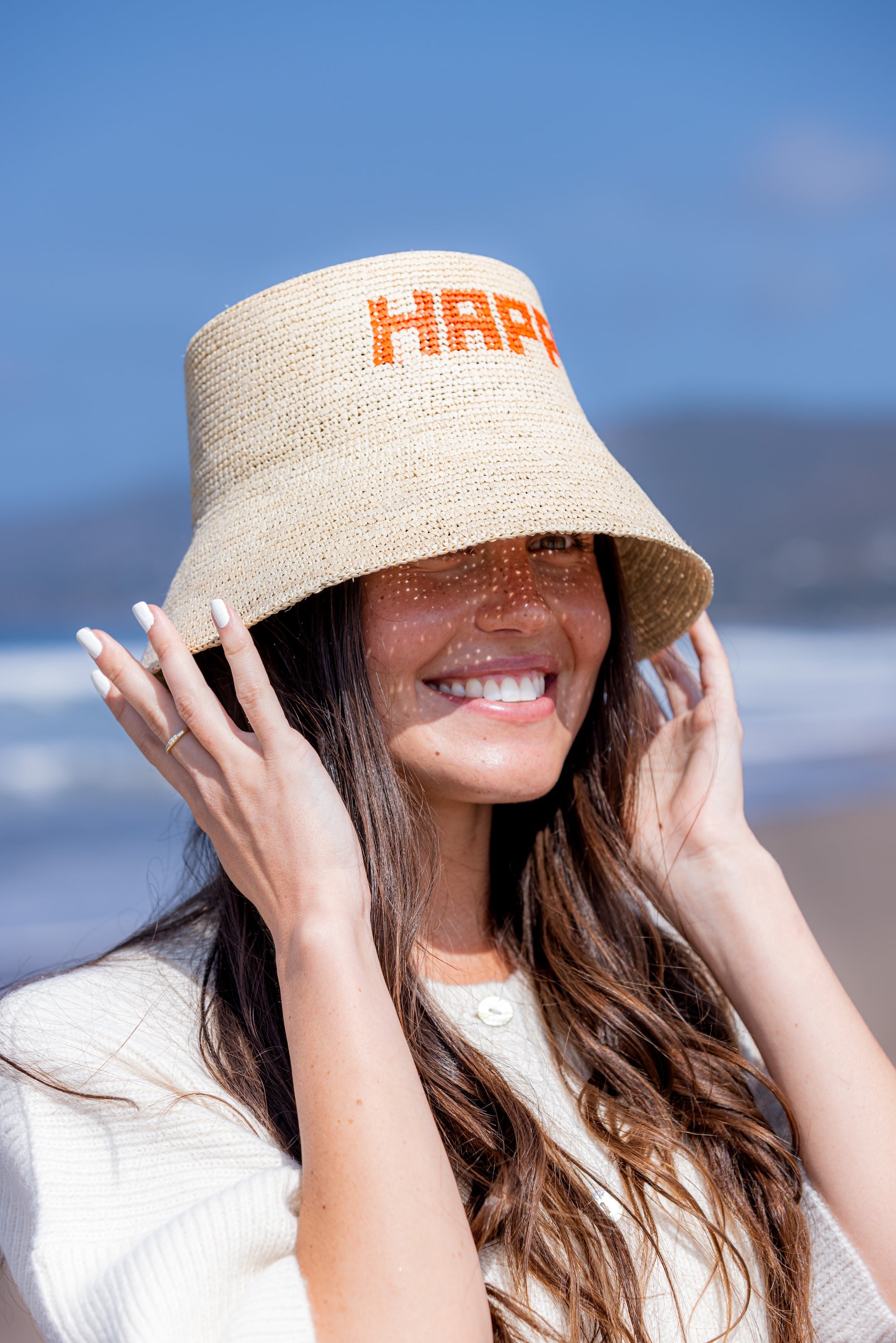 HAPPY HAT IN HOT PEPPER
